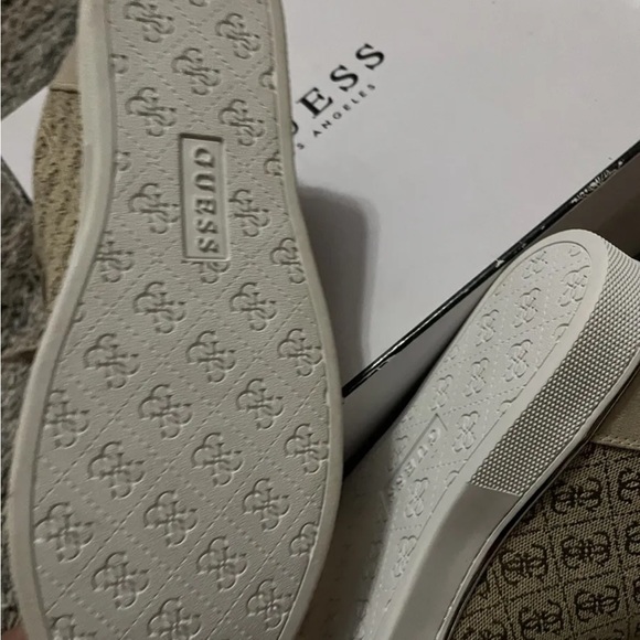 Guess Brown Multi Fabric Women's Flowurs Wedge Sneakers 9.5 Fashion Comfortable - Picture 7 of 8